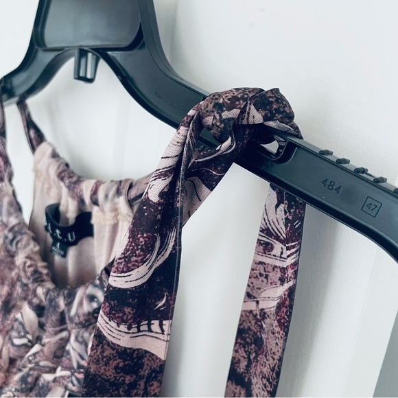 B.L.E.U. Halter Tie Sparkly Dress Ruffle Neck Size L - Picture 8 of 16